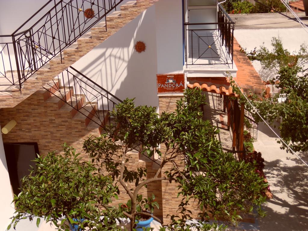 Pansion Pandora Apartment สเกียธอสทาวน์ ห้อง รูปภาพ